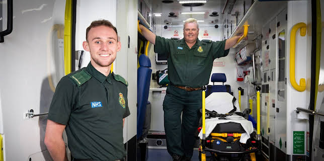 12:10 AM: 999: On the Front Line | More 4 | 11/21 2025