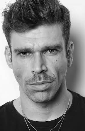 Fernando Valdivielso as 