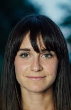 Elaine McMillion Sheldon som Director