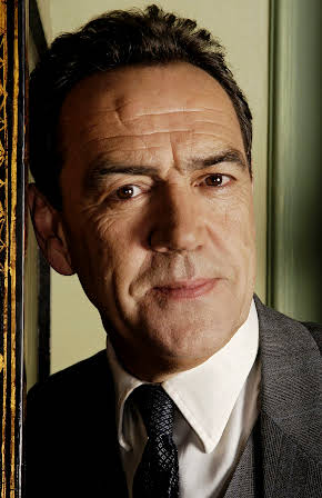 Robert Lindsay as 
