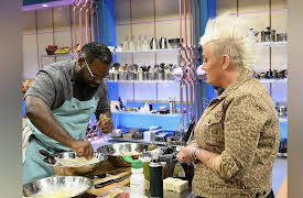 Vegas Chef Prizefight, Season 1: It's All About the Show