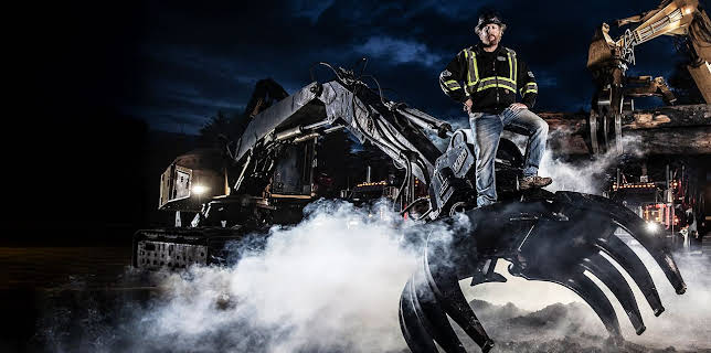 1:50 AM: Mud Mountain Haulers (S1 E7) (S1) | Paramount | 3/23 2026