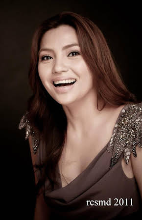 Dianne Dela Fuente as 