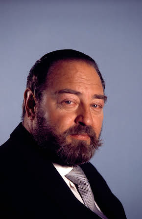 Sebastian Cabot as 