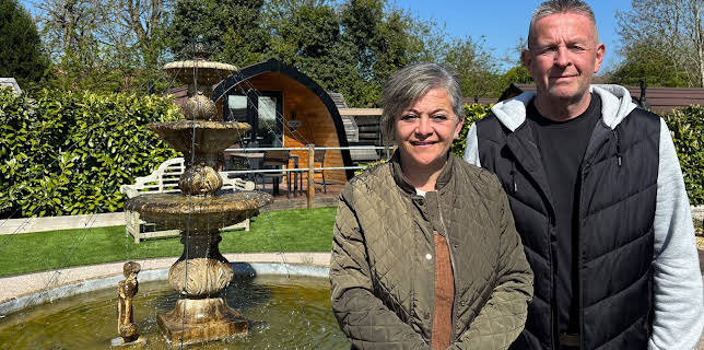 5:00 PM: Four in a Bed | Channel 4 | 3/5 2026