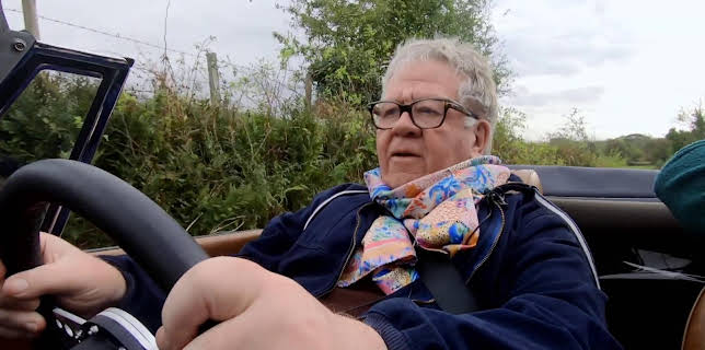 17:05: Antiques Road Trip (S26 E23) (S26) | TV6 | 11/12 2025