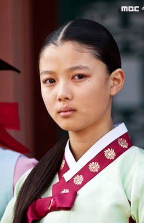 Yoo-Jeong Kim as Eun-ji