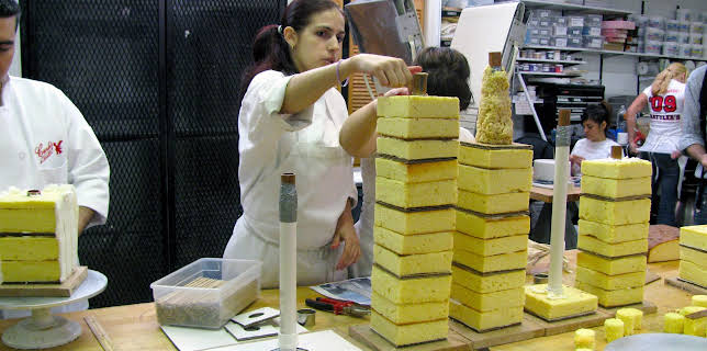 06:00: Cake Boss (S1 E13) (S1) | TLC | 2/21 2026