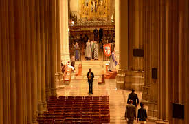 The Art of Travel Photography: Six Expert Lessons: Interiors and Exteriors, High and Low