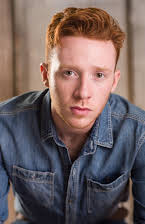 Grayson Russell como 