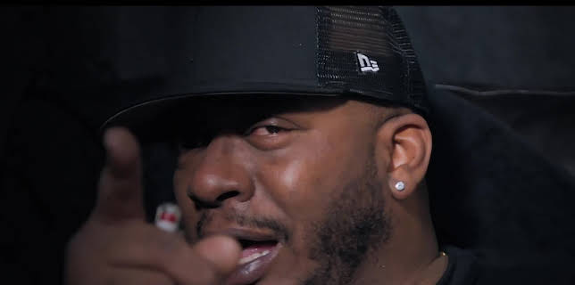 Last Man Standing: Suge Knight and the Murders of Biggie & Tupac (2021)