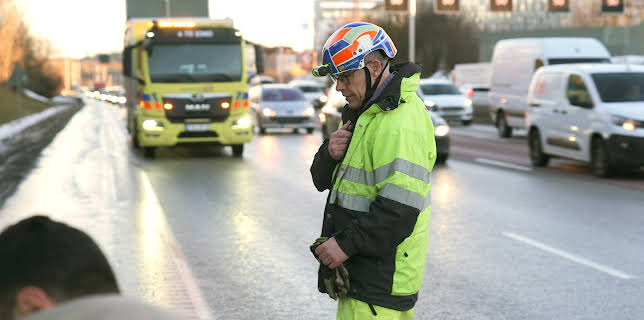 12:55: Vägens hjältar (S13 E5) (S13) | Kanal 5 | 12/11 2025