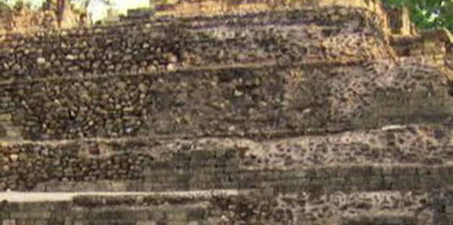 02:41: Perdidos con Terry O'Quinn: La ciudad prohibida del oro | Discovery Max | 1/12 2026