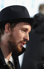 Sam Wrench som Director