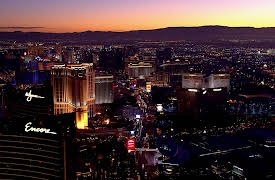 Vegas: The Story of Sin City, Season 1: The Greatest Show On Earth