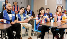 Superstore (S1 E1)