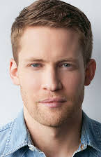 Jacob Blair som Steve