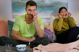 The Family Chantel: Pillow Talk: Pillow Talk: Crazy Stupid Love