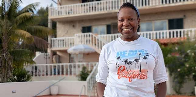 4:00 PM: A New Life in the Sun | Channel 4 | 2/18 2026