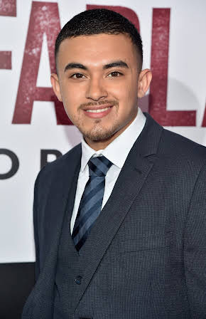 Sergio Avelar as 
