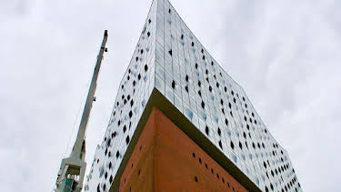 7:00 PM: Rob Bell's Engineering Reborn (S1 E6) (S1) | 5 Select | 2/9 2026