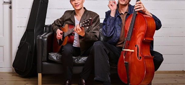 Viktor Norén om Gustaf  Norén: "man lär sig leva med hans galenskap"