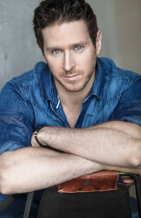 Sean MacLean as Man 
  
  
  (as Sean Robert Maclean)
