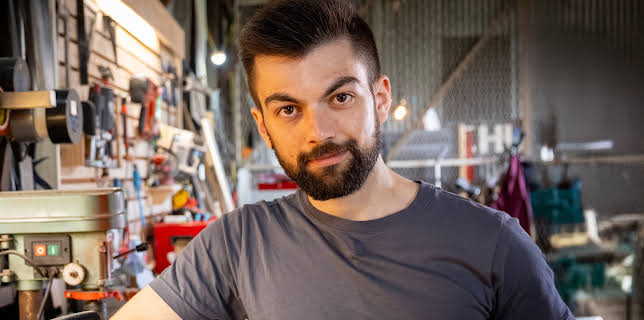 2:05 AM: Masters Of Reinvention (S1 E4) (S1) | Yesterday | 2/7 2026