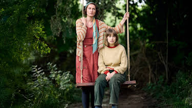 21:51: Escandalosas (Extras) (T1): Ep.1 Las aristocráticas hermanas Mitford | M. Drama | 8/25 2025