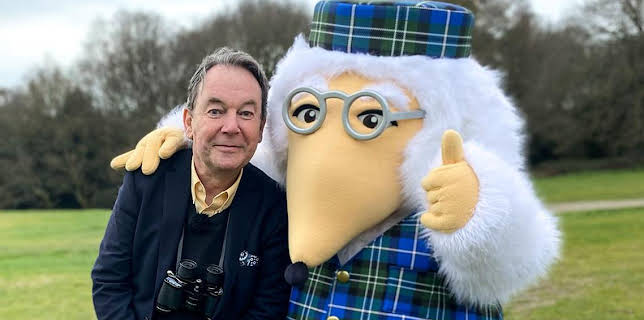 1:00 PM: Bargain Hunt (S65) | BBC One Cambridgeshire | 11/1 2025