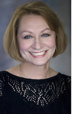 Jo Ann Havrilla como Miss McClatchey