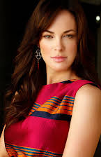 Shanda Lee Munson as Susan