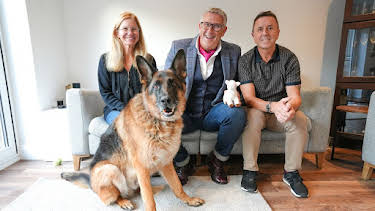 11:00 AM: Dogs Behaving (Very) Badly (S7 E3) (S7) | 5 Star | 4/8 2026