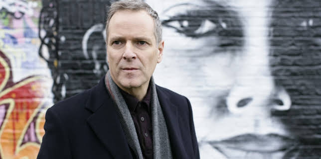 22:20: Tyst vittne (S12 E1) (S12) | Kanal 11 | 2/28 2026