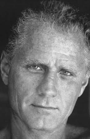 Michael Ray Miller as AFO Pilot Colonel Axelrod