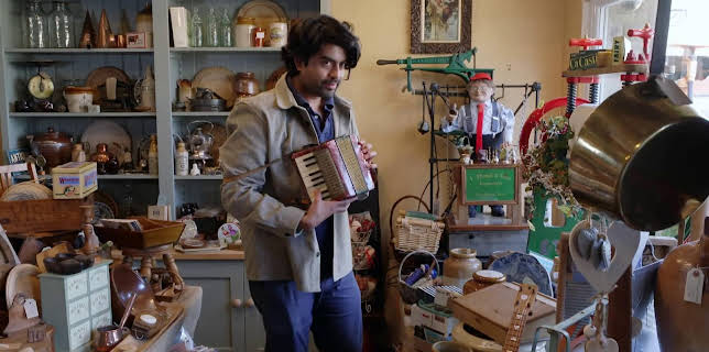 10:15: Antiques Road Trip (S27 E17) (S27) | TV8 | 2/26 2026