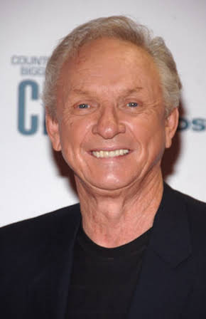 Mel Tillis as 