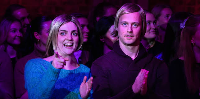 03:15: Humoretaten: Damer er rå | NRK 1 | 3/8 2026