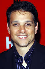 Ralph Macchio como 