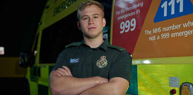 11:05 PM: 999: On the Front Line | More 4 | 11/27 2025