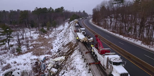01:05: Heavy Rescue: 401 (S6 E2) (S6) | TV10 | 11/23 2025