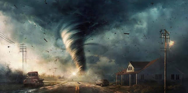 10:00 PM: In The Eye Of The Storm (S2) | Discovery Channel | 3/12 2026