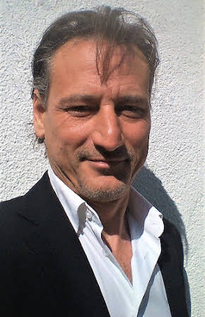 Alberto Esparza as 