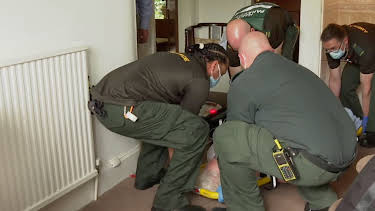 8:00 PM: 999 Rescue Squad (S5 E9) (S5) | W | 12/24 2025