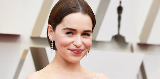 Emilia Clarke Suffers Injury While Filming Ponies Sex Scenes