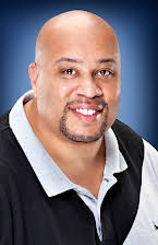 Frederick Douglas Plunkett Jr. como Walter