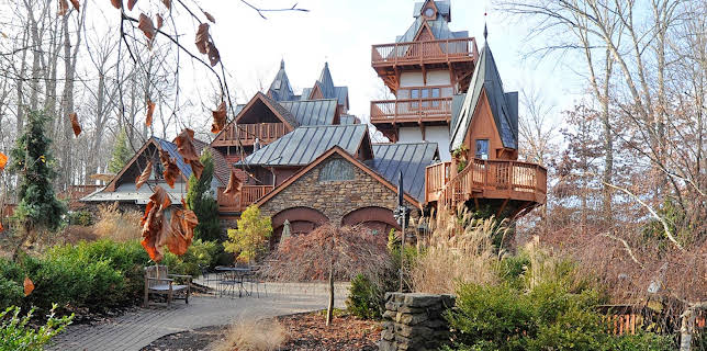 2:15 AM: Ramsay's Hotel Hell | Channel 4 | 11/8 2025