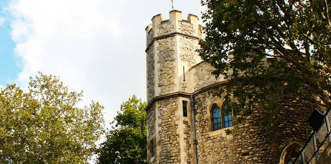 4:25 PM: Lady Rochford | Channel 5 | 3/22 2026