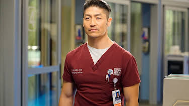 03:40: Chicago Med (S4 E13) (S4) | Viasat Series | 8/25 2026