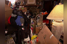 Hoarding: Buried Alive Season 1: Beyond Embarrassment